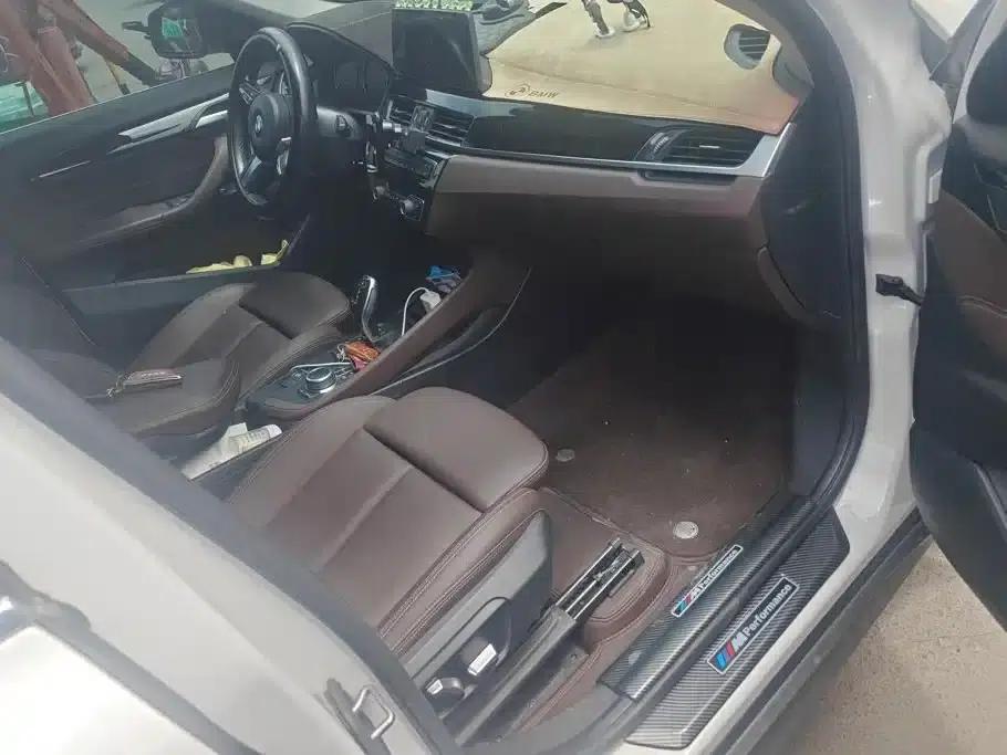 BMW X1 2022 sDrive25Li Leading Edition — миниатюра 8