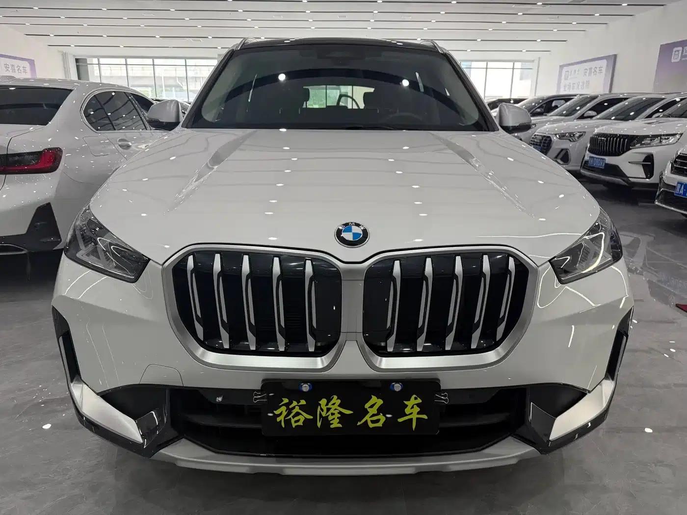 2023 BMW X1 sDrive20Li X Design Package — миниатюра 2