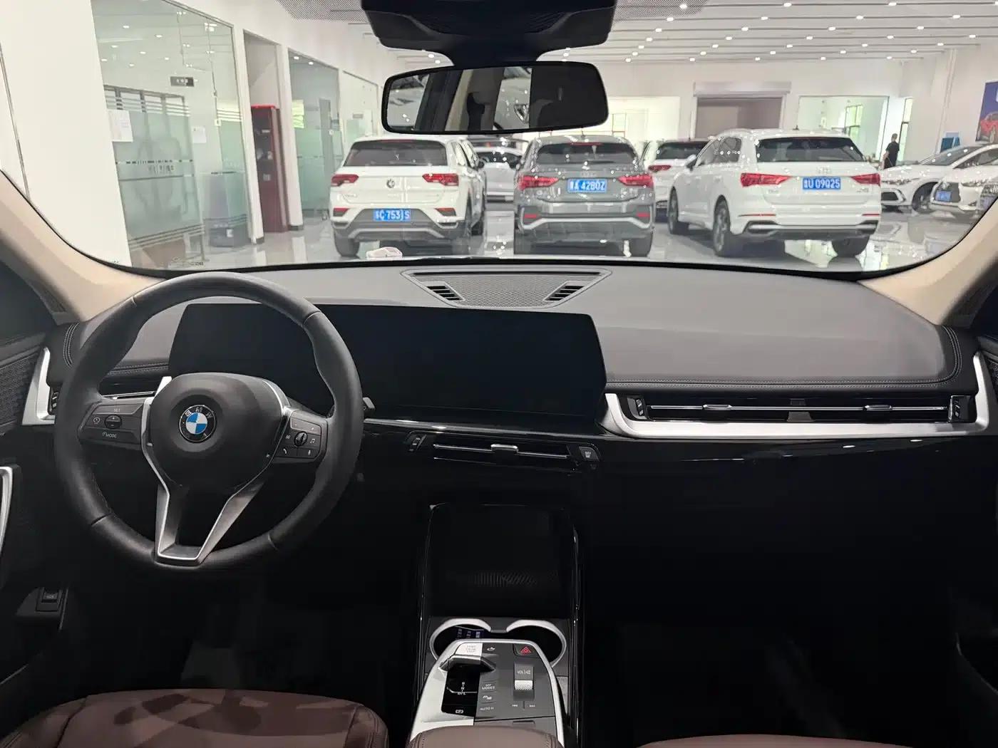 2023 BMW X1 sDrive20Li X Design Package — миниатюра 20