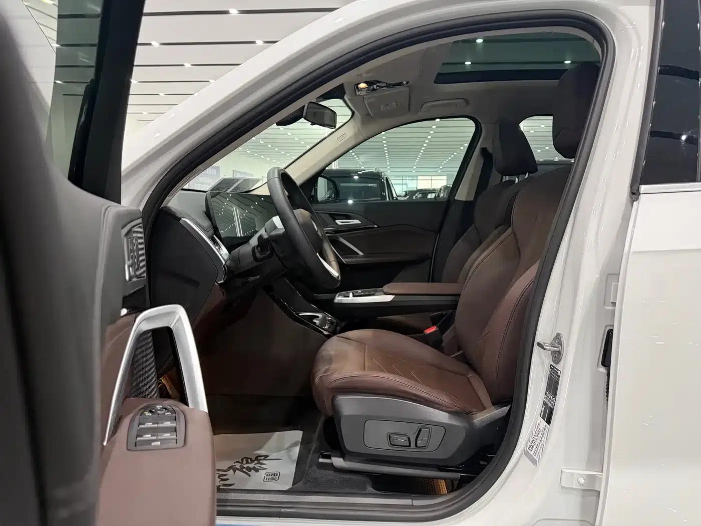 2023 BMW X1 sDrive20Li X Design Package — миниатюра 8