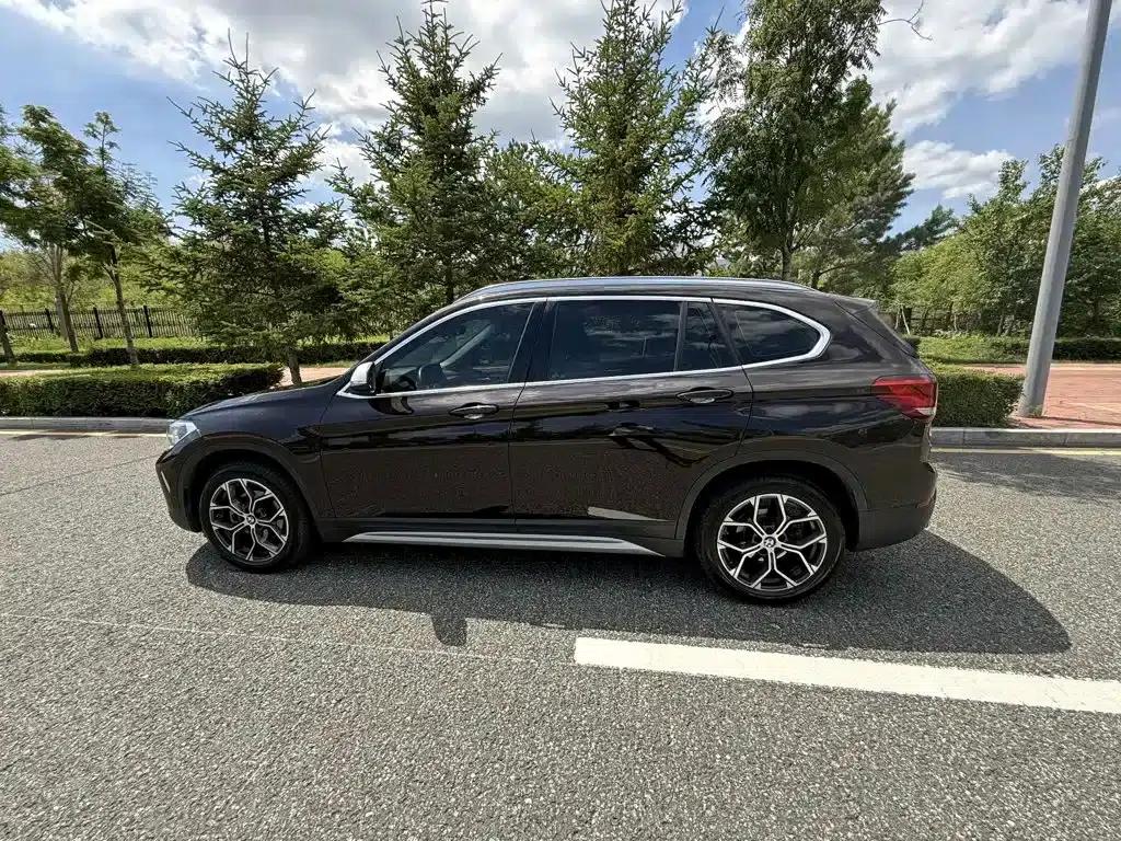 BMW X1 2022 sDrive20Li Premium — миниатюра 7