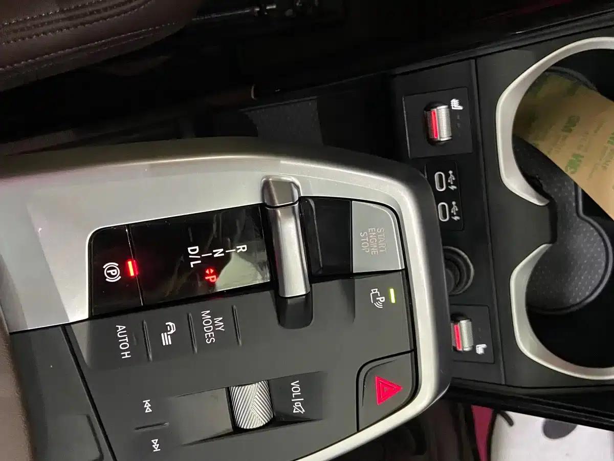 2023 BMW X1 sDrive20Li X Design Package — миниатюра 22