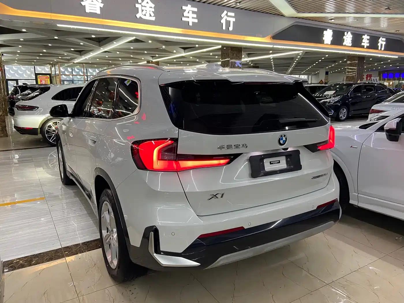 2023 BMW X1 sDrive20Li X Design Package — миниатюра 4