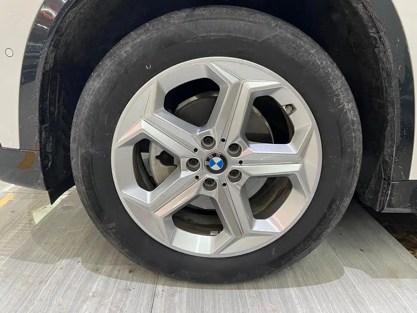 2023 BMW X1 sDrive20Li X Design Package — миниатюра 10
