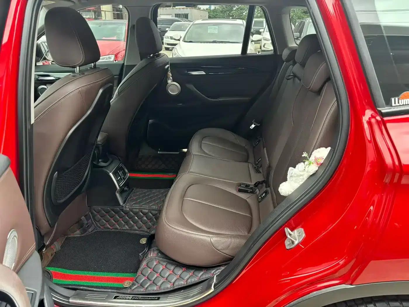 BMW X1 2016 sDrive20Li Luxury — миниатюра 5