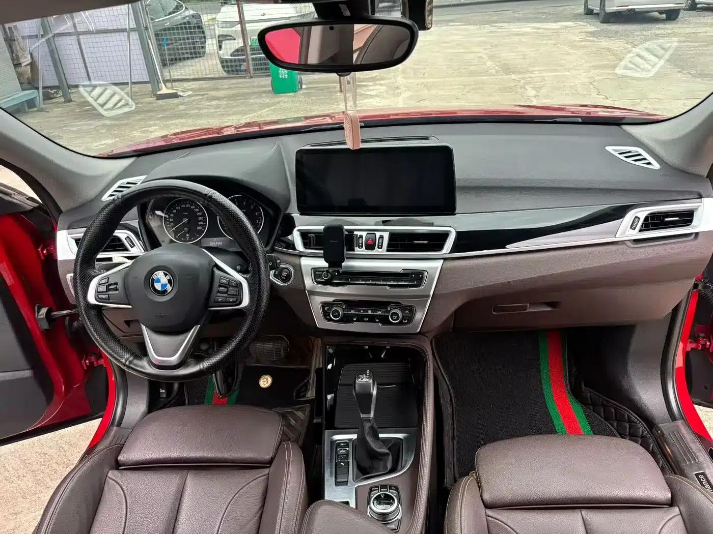BMW X1 2016 sDrive20Li Luxury — миниатюра 6