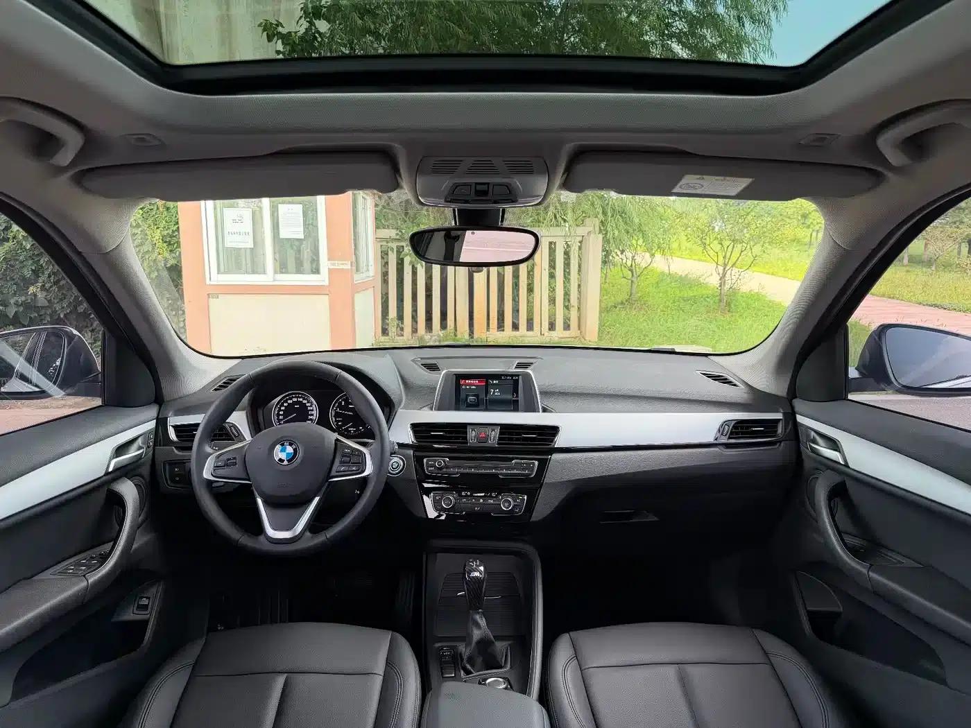 BMW X1 2019 sDrive20Li Leading Edition — миниатюра 3