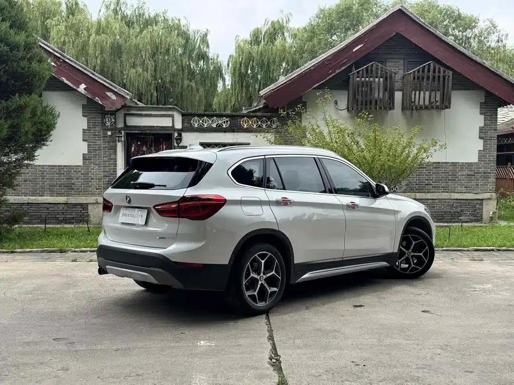 BMW X1 2019 sDrive18Li Premium — миниатюра 2