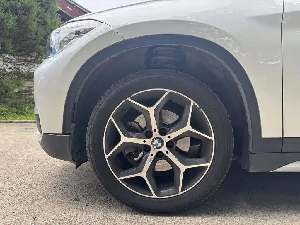BMW X1 2019 sDrive18Li Premium — миниатюра 4