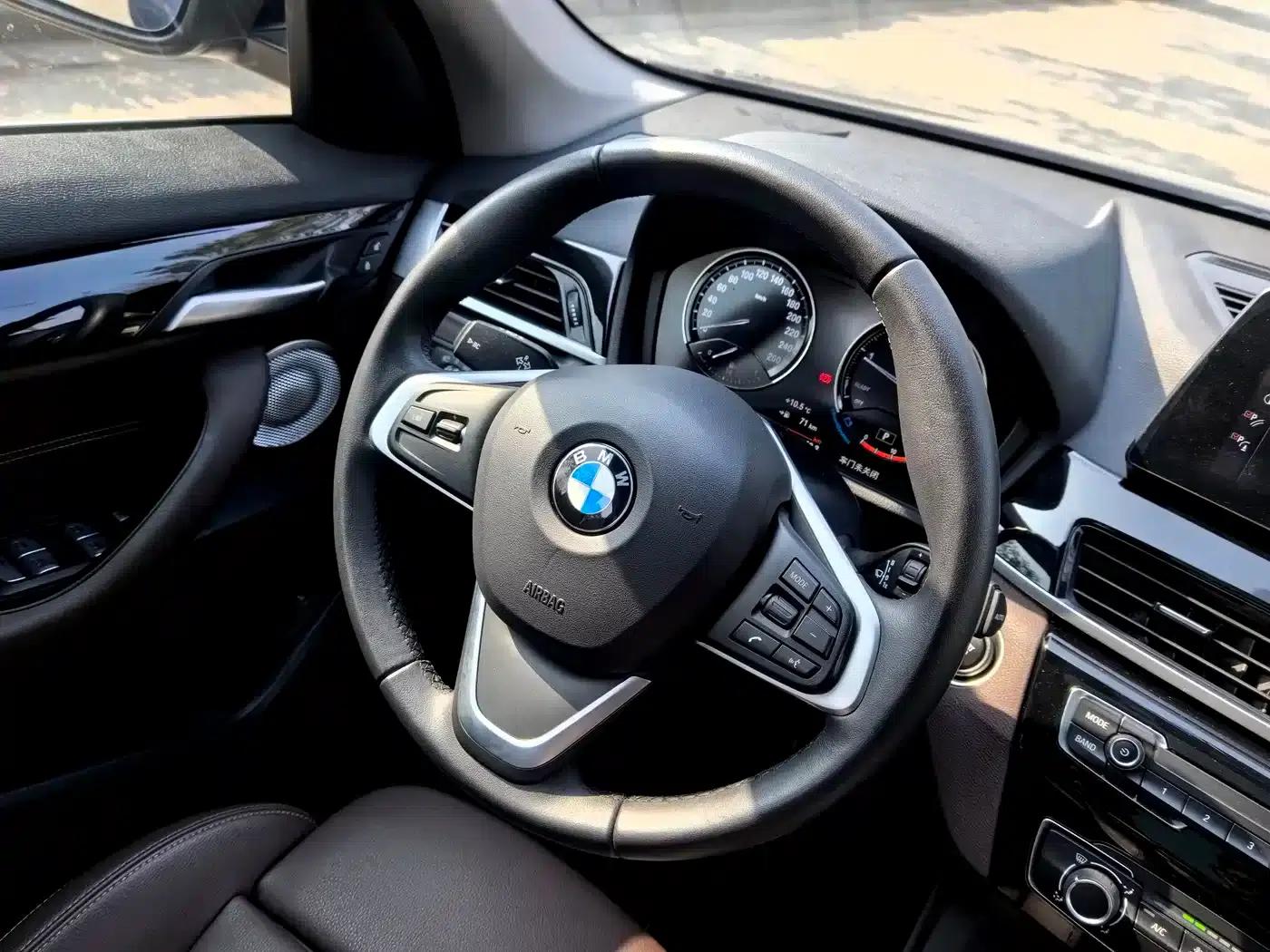 BMW X1 2021 Facelift sDrive20Li Fashion Edition — миниатюра 9