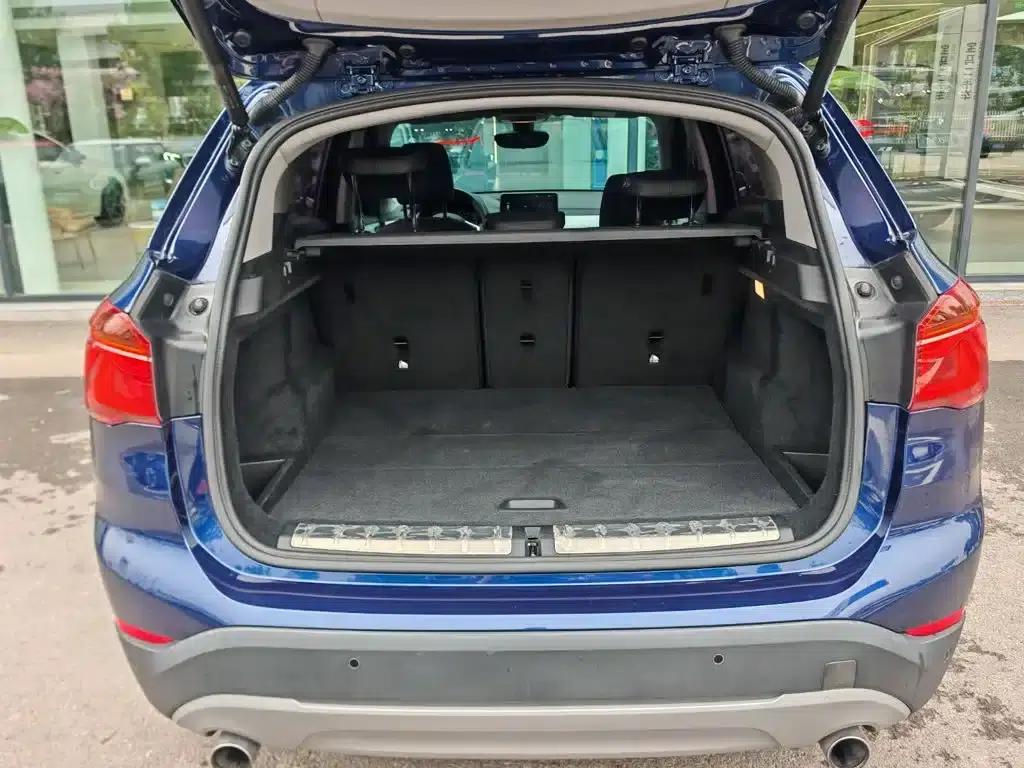 BMW X1 2019 sDrive20Li Leading Edition — миниатюра 14
