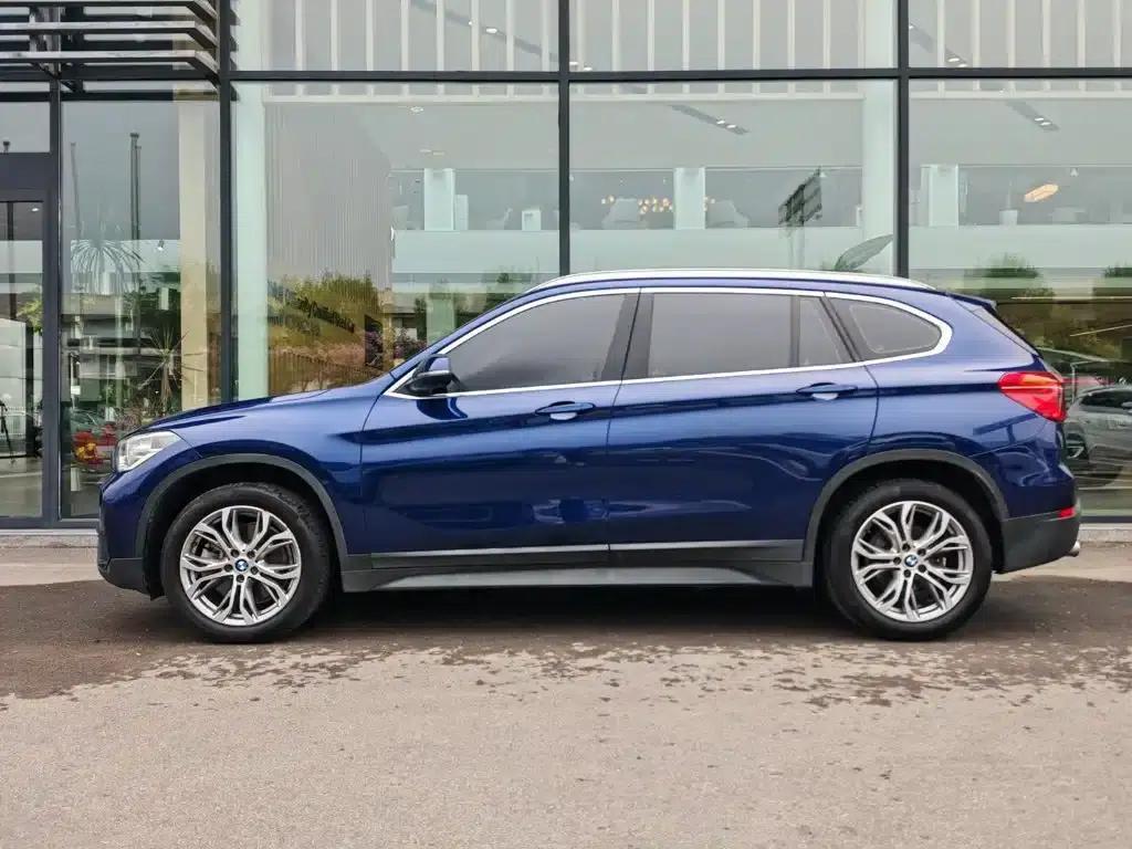 BMW X1 2019 sDrive20Li Leading Edition — миниатюра 3