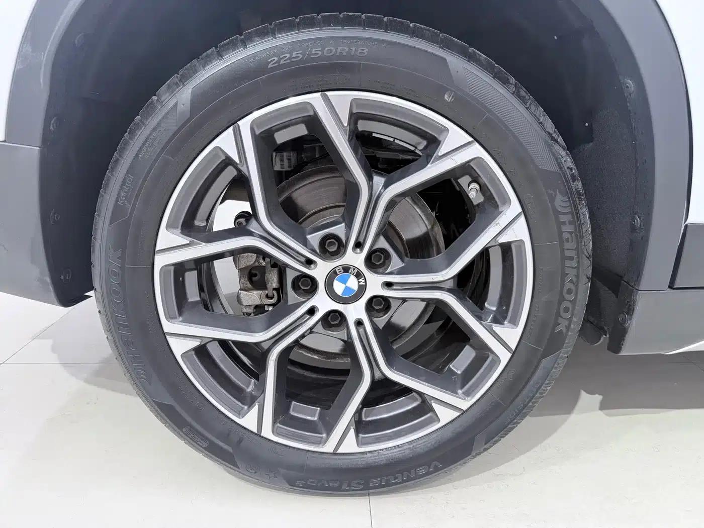 BMW X1 2022 sDrive20Li Fashion Edition — миниатюра 15