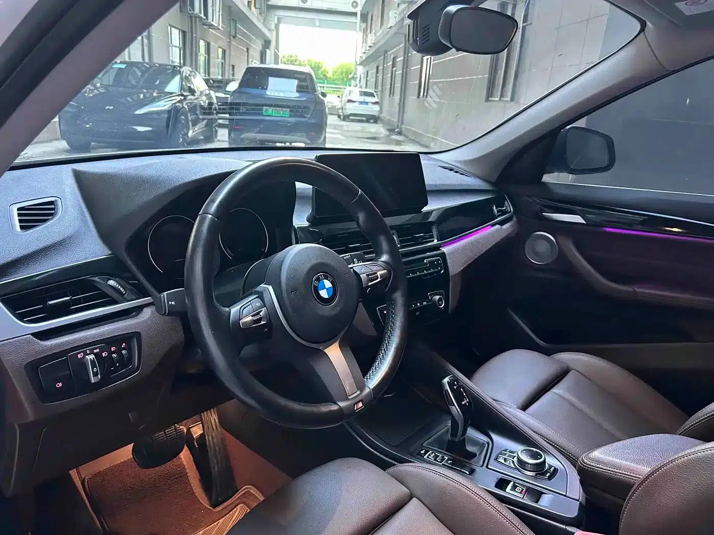 BMW X1 2022 sDrive25Li Leading Edition — миниатюра 12
