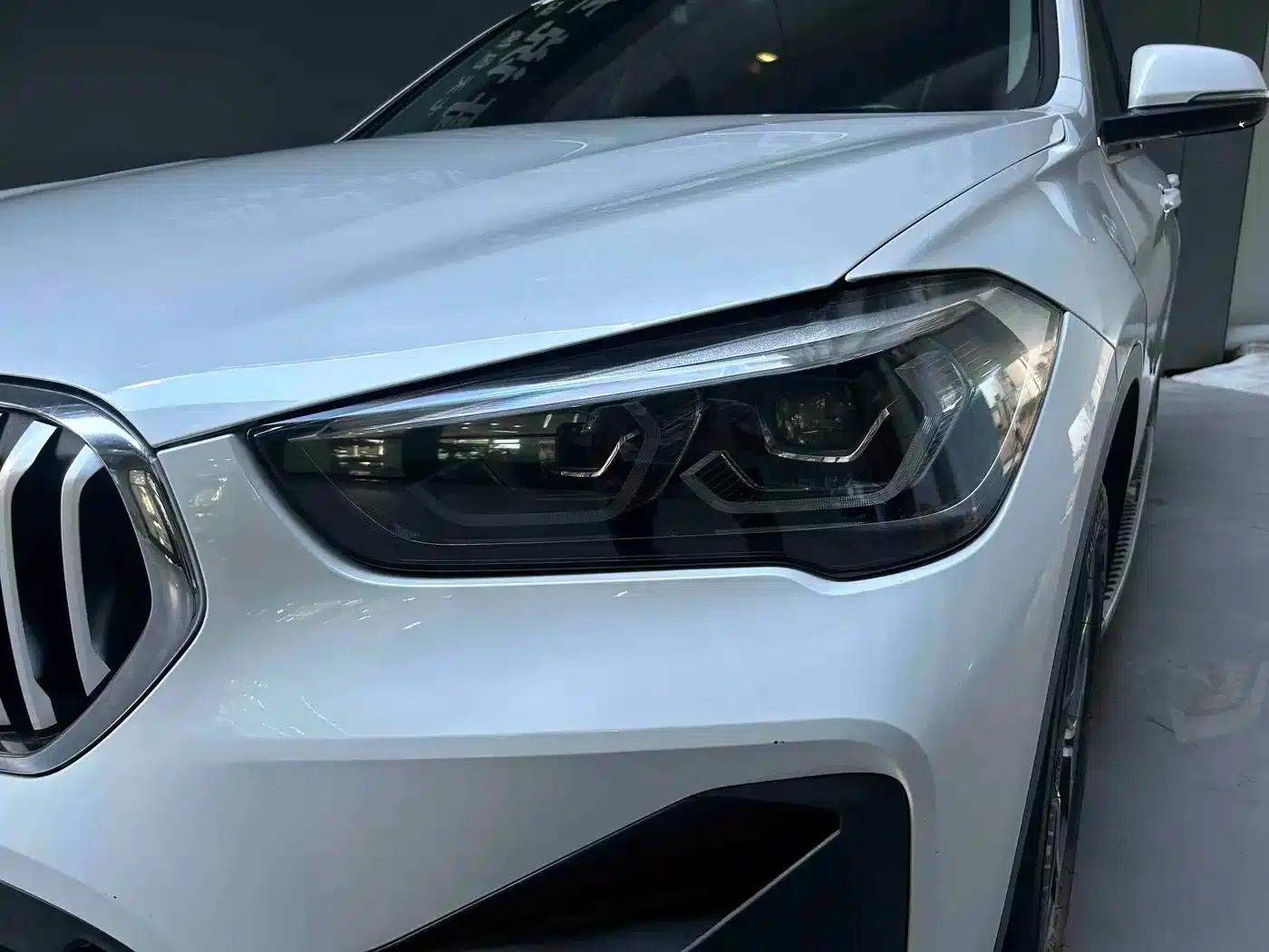 BMW X1 2022 sDrive25Li Leading Edition — миниатюра 6