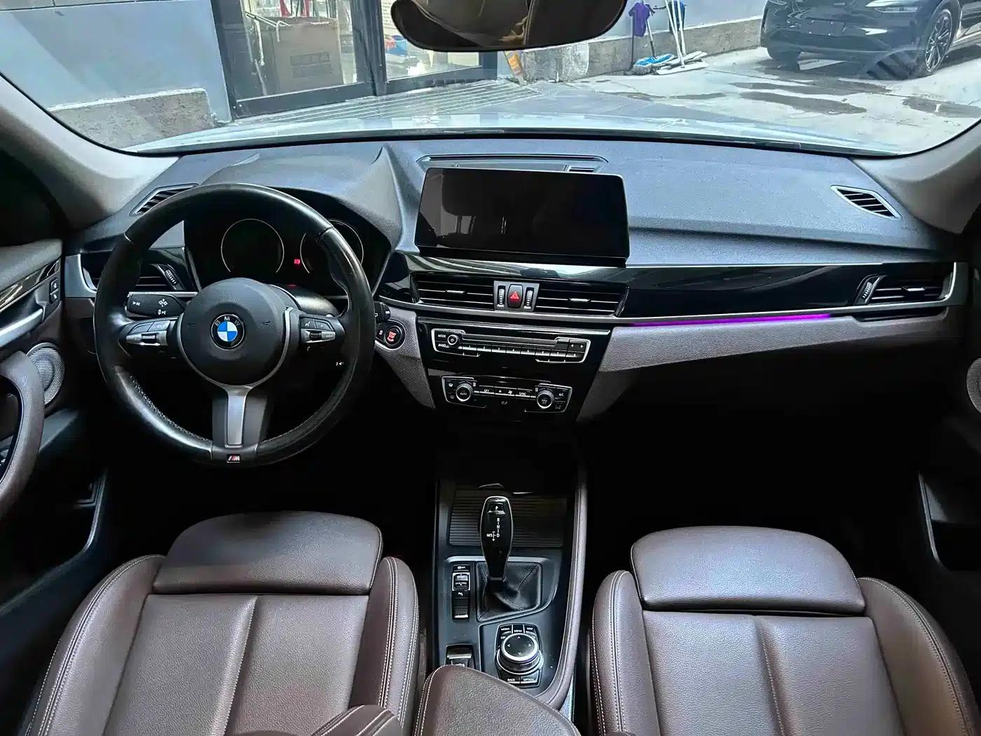 BMW X1 2022 sDrive25Li Leading Edition — миниатюра 8