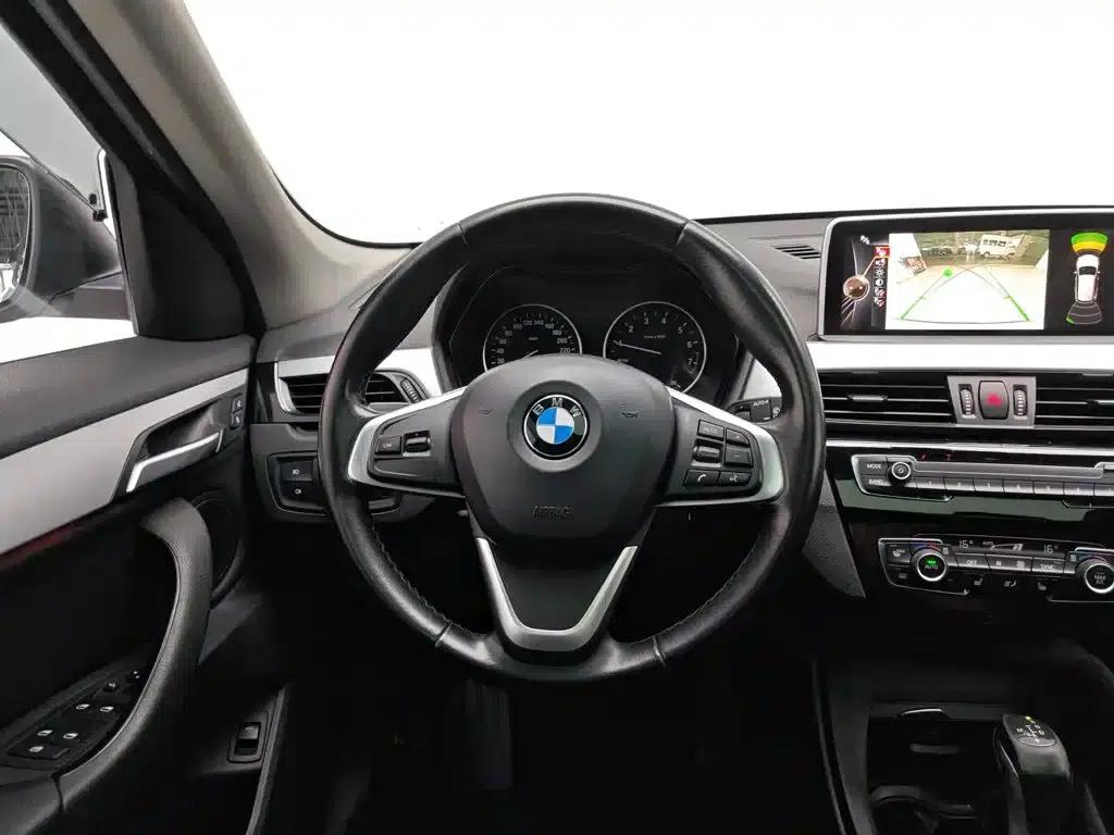BMW X1 2016 sDrive18Li Premium — миниатюра 11