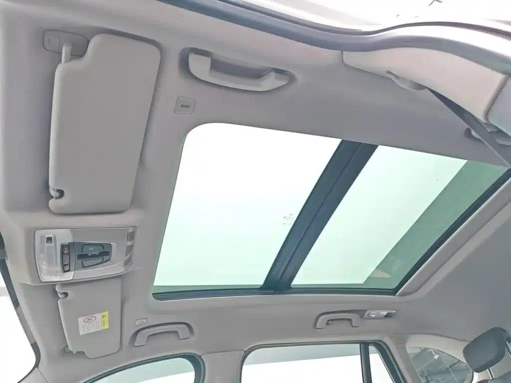 BMW X1 2016 sDrive18Li Premium — миниатюра 14