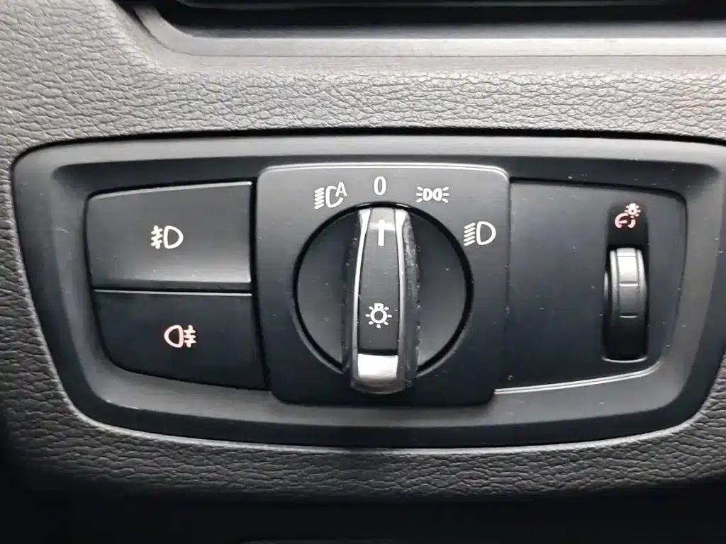 BMW X1 2016 sDrive18Li Premium — миниатюра 21