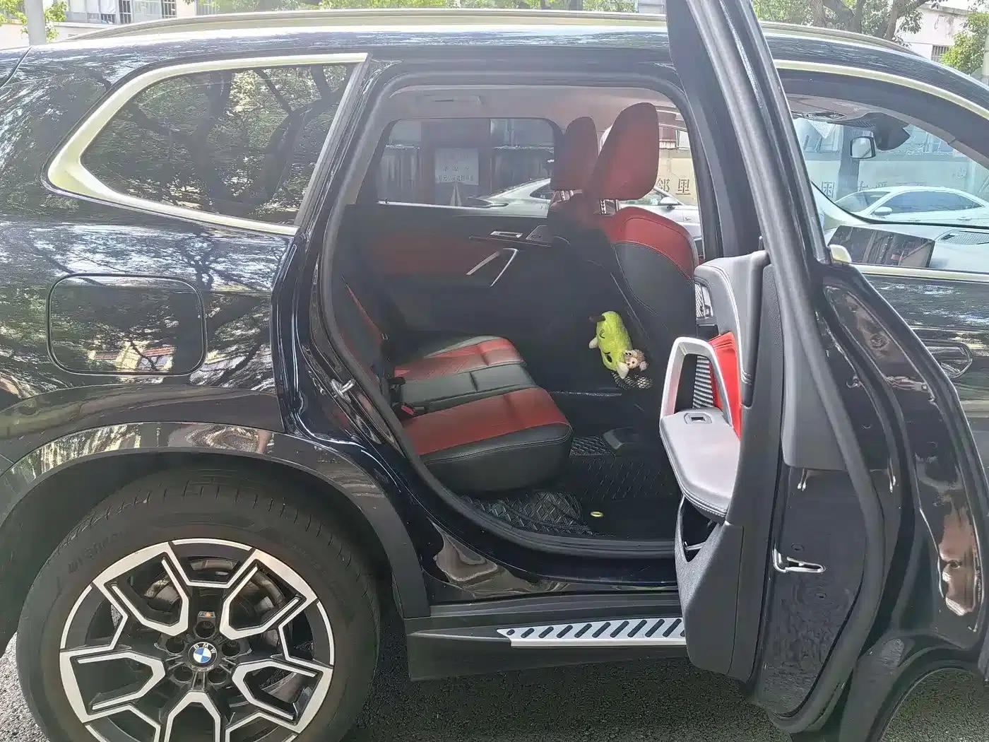 BMW X1 2023 sDrive25Li M Sport Package — миниатюра 13