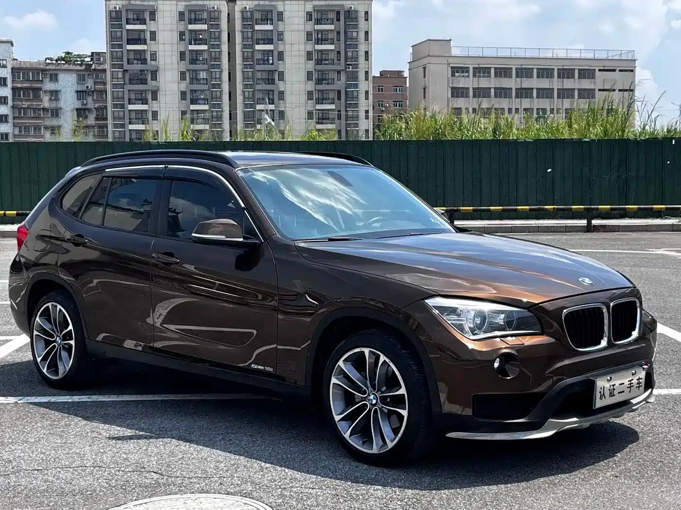 BMW X1 2015 sDrive18i Leading Upgrade Edition — миниатюра 3