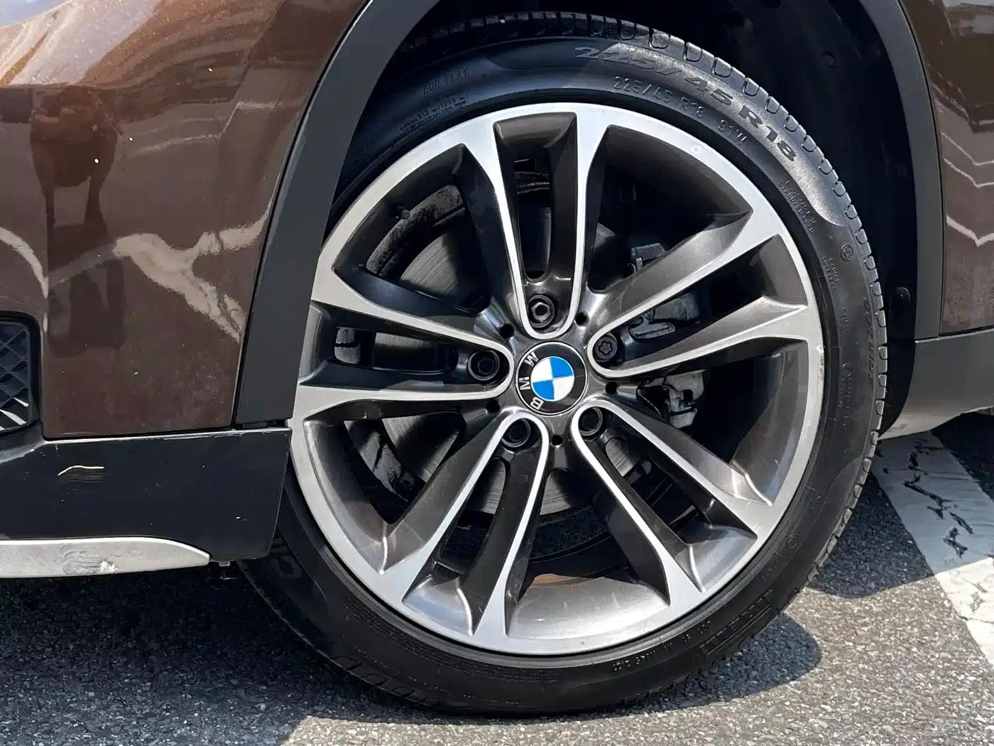 BMW X1 2015 sDrive18i Leading Upgrade Edition — миниатюра 6