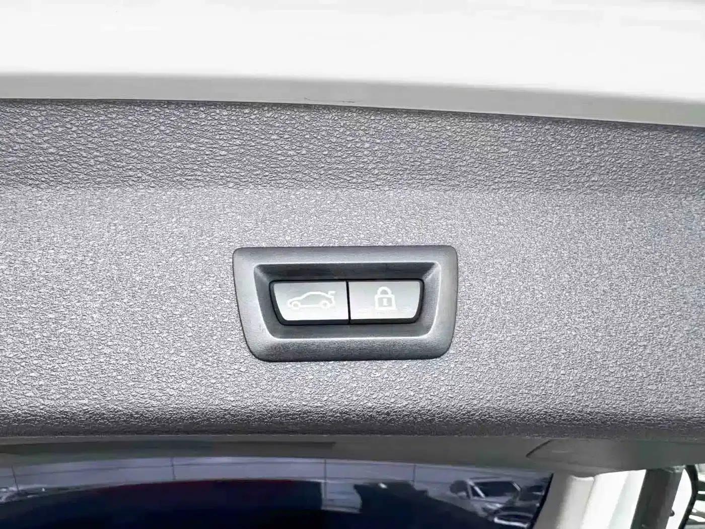 BMW X1 2022 sDrive25Li Leading Edition — миниатюра 20