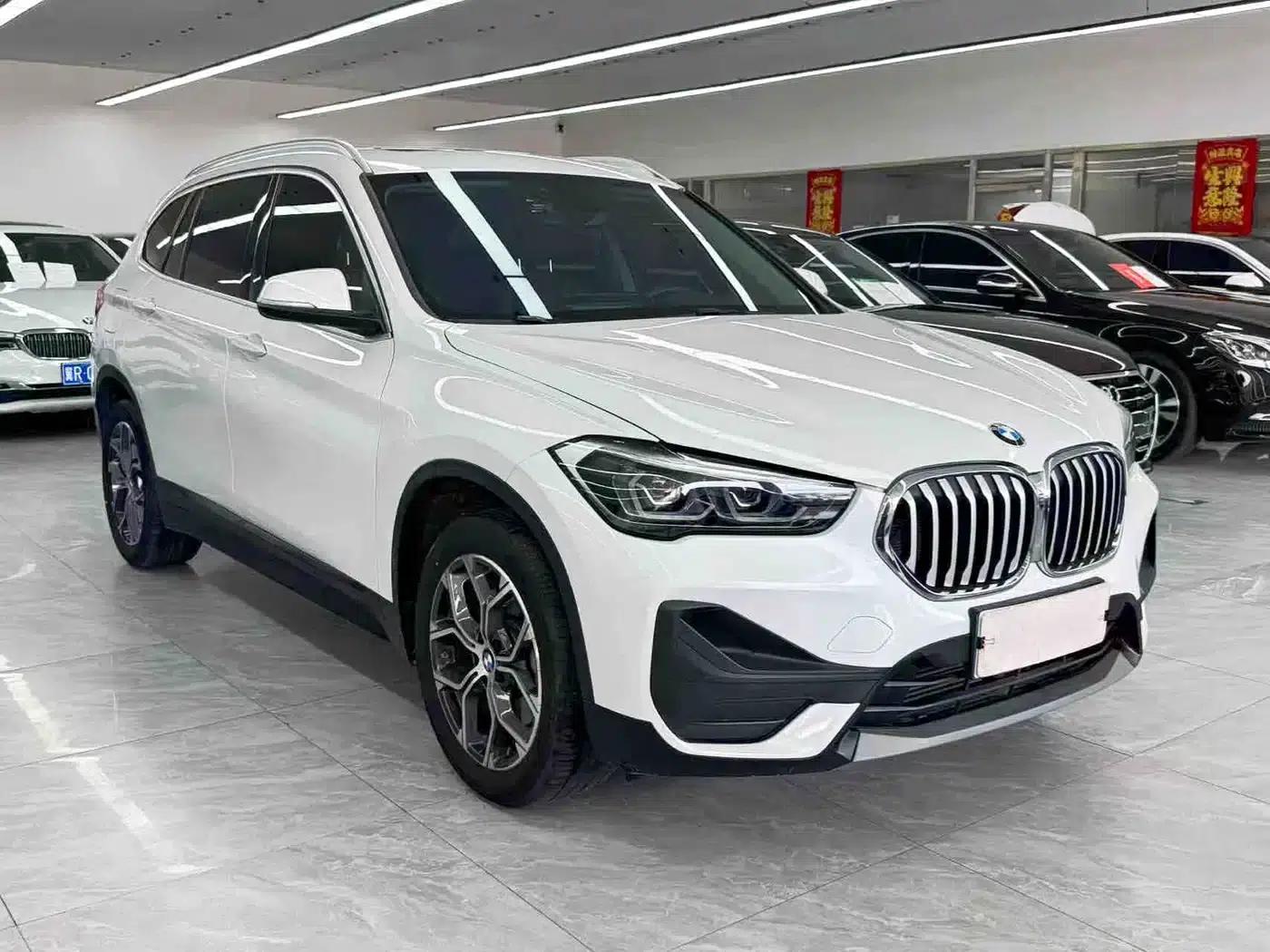 BMW X1 2022 sDrive25Li Leading Edition — миниатюра 3