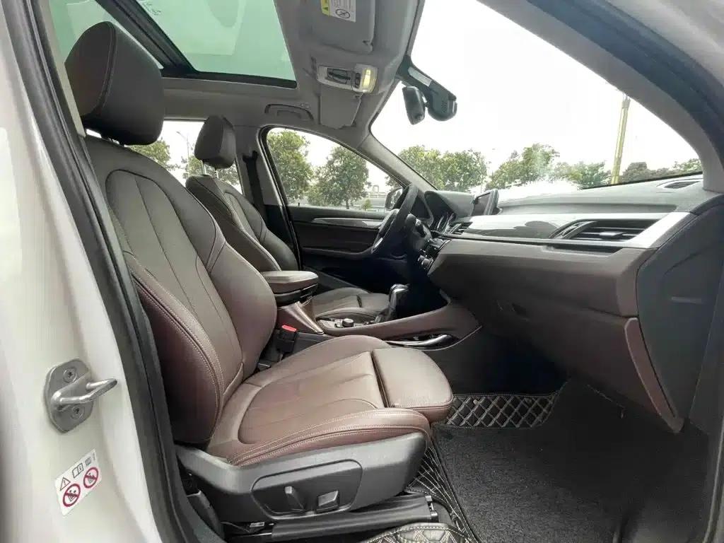 BMW X1 2019 sDrive18Li Premium — миниатюра 11