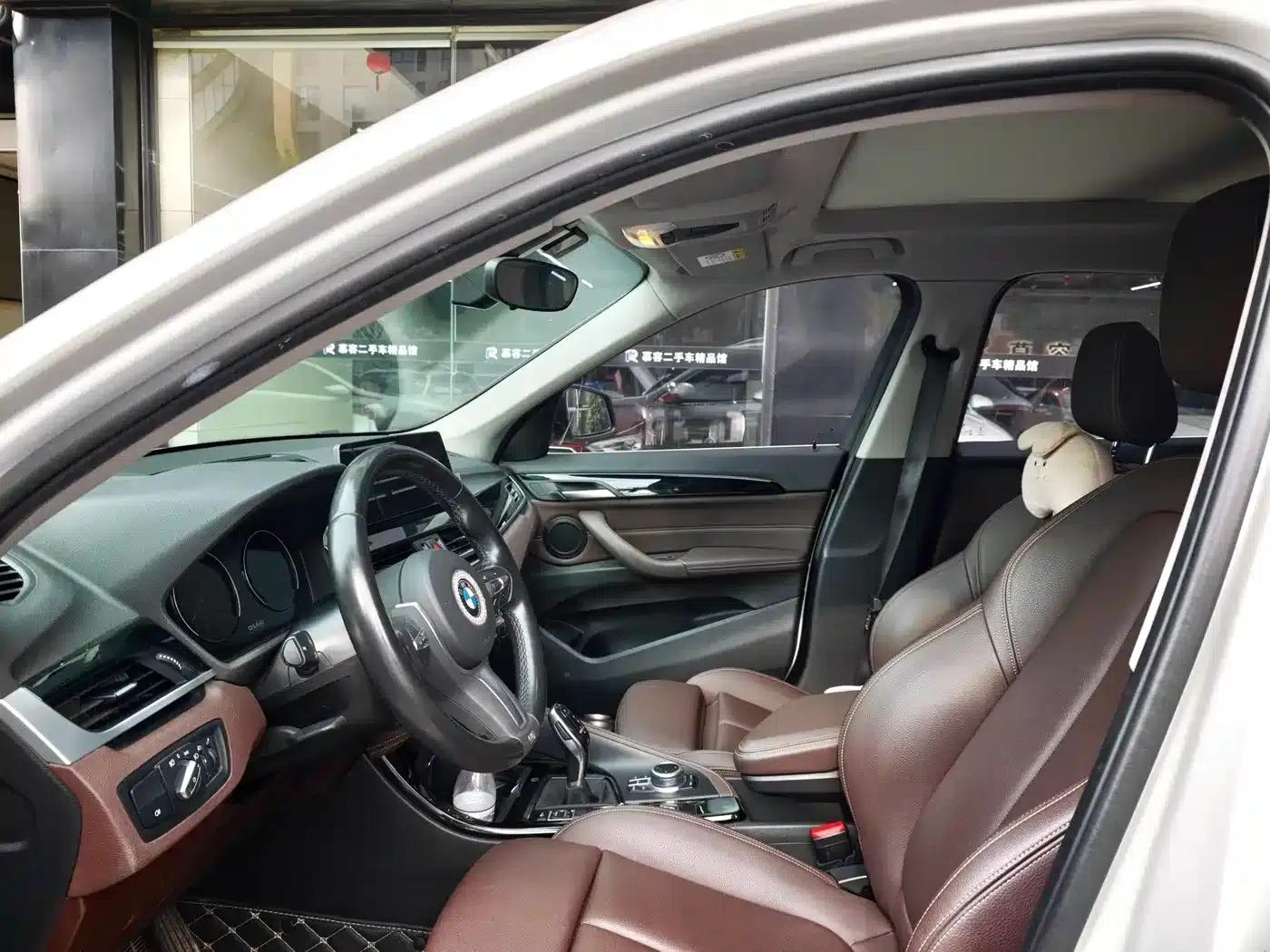 BMW X1 2020 sDrive20Li Premium — миниатюра 6