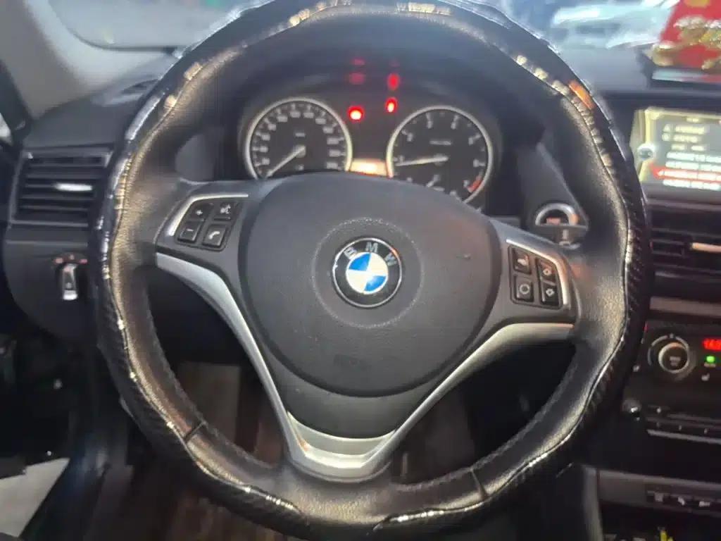 BMW X1 2015 sDrive18i Leading Upgrade Edition — миниатюра 11