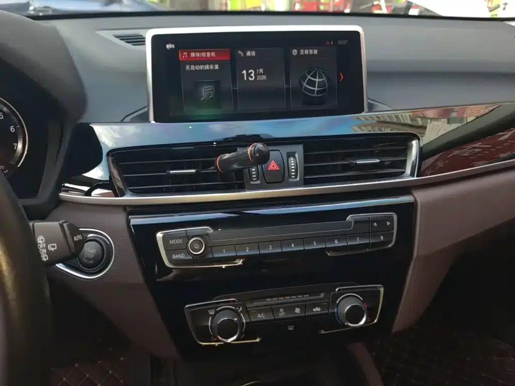 BMW X1 2020 sDrive20Li Fashion Edition — миниатюра 13
