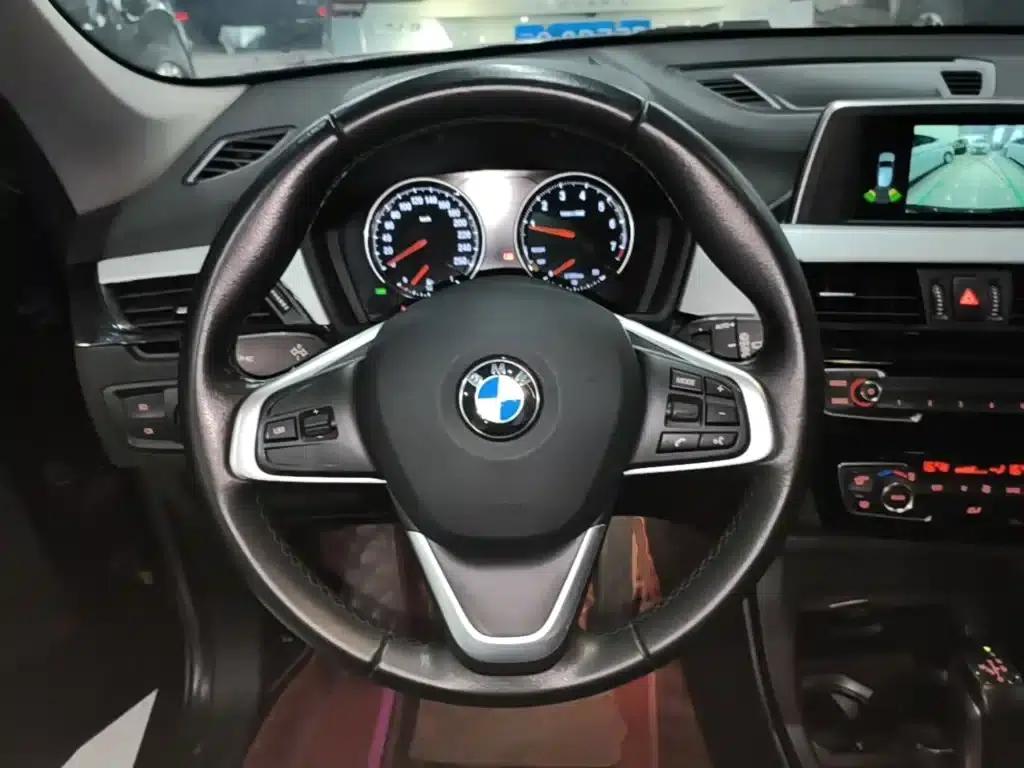 BMW X1 2019 sDrive20Li Leading Edition — миниатюра 11