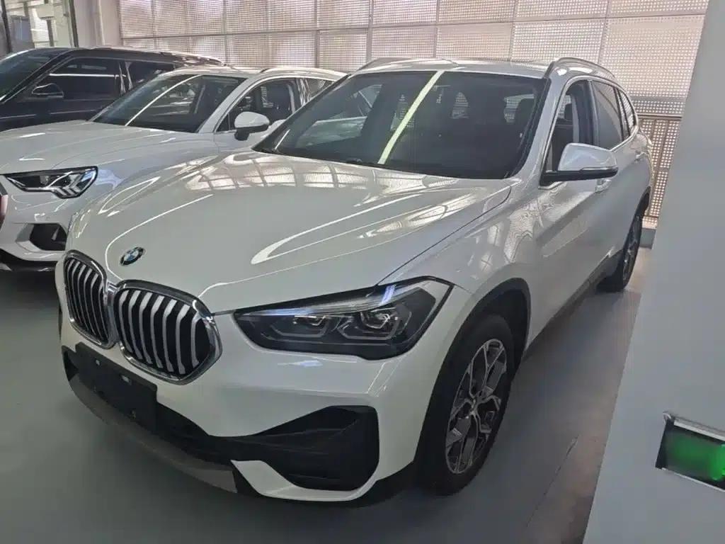 BMW X1 2022 sDrive25Li Leading Edition — миниатюра 2