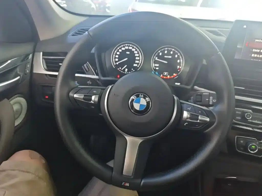 BMW X1 2022 sDrive25Li Leading Edition — миниатюра 11