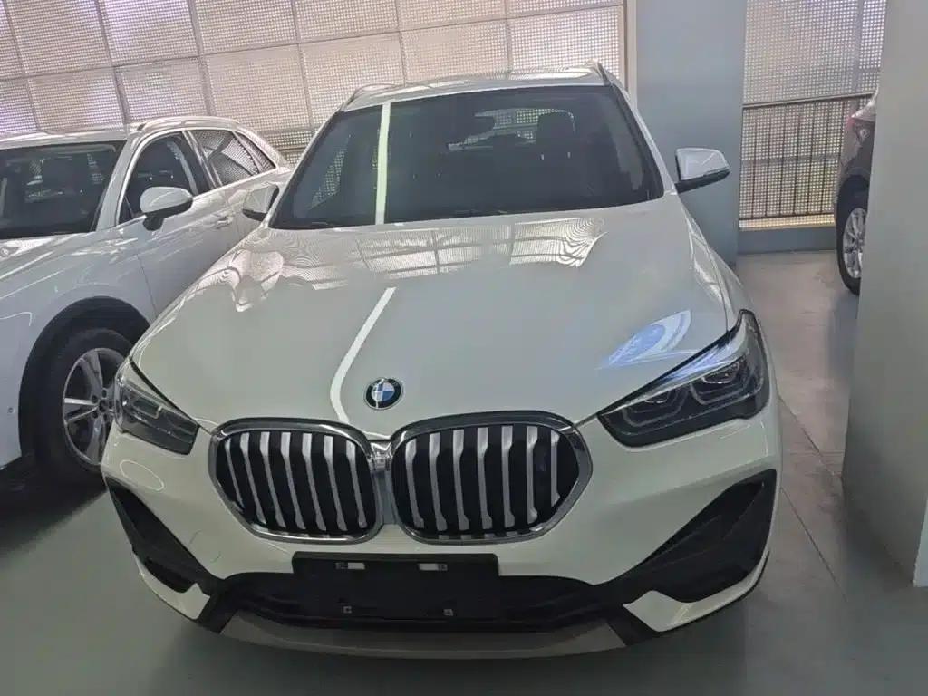 BMW X1 2022 sDrive25Li Leading Edition — миниатюра 3