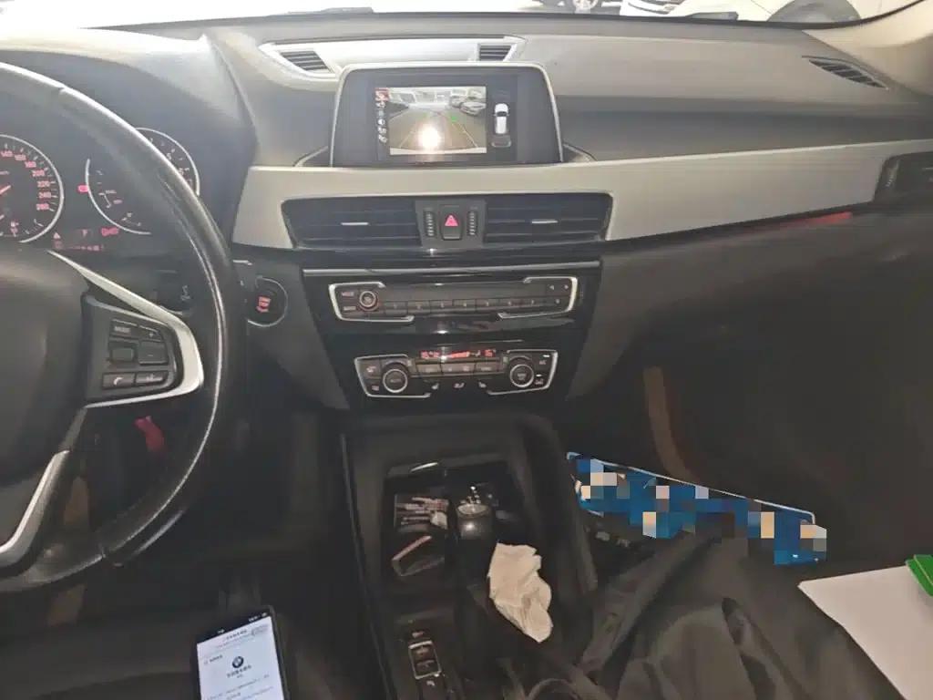 BMW X1 2016 sDrive18Li Premium — миниатюра 13