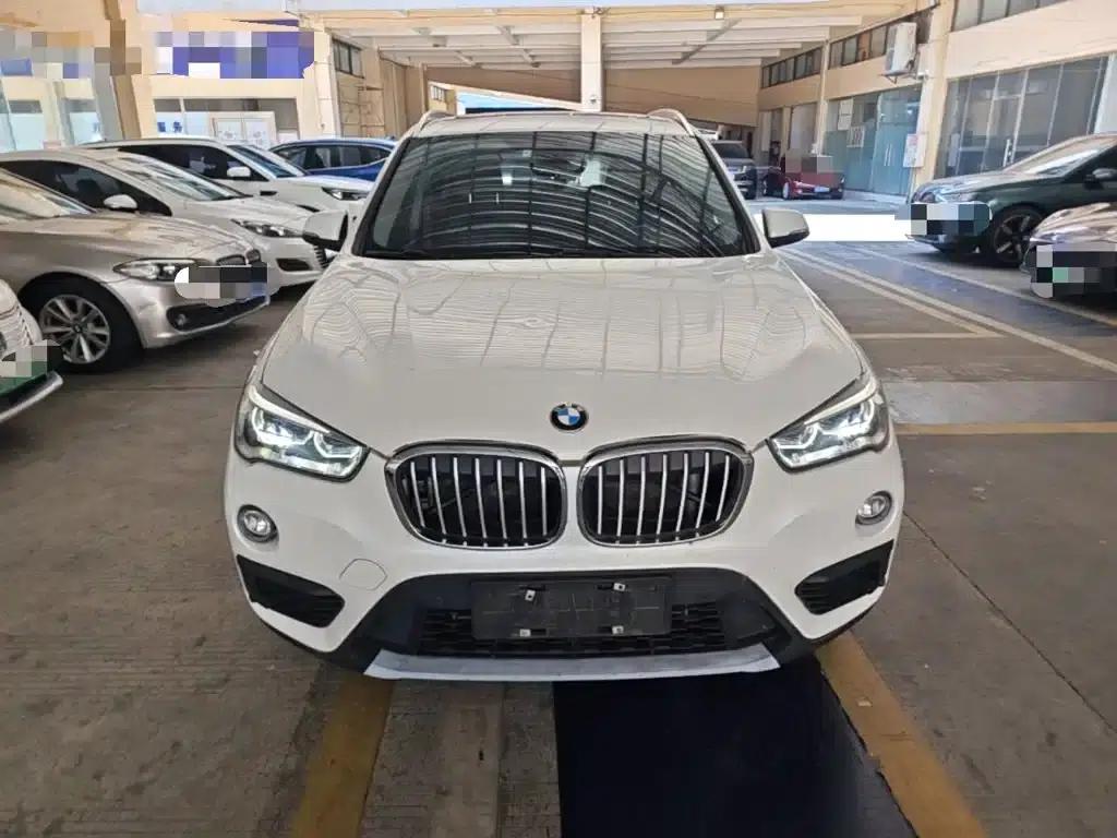 BMW X1 2016 sDrive18Li Premium — миниатюра 3