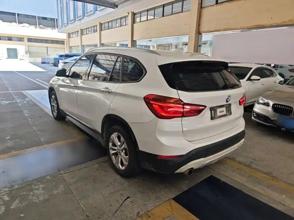 BMW X1 2016 sDrive18Li Premium — миниатюра 5