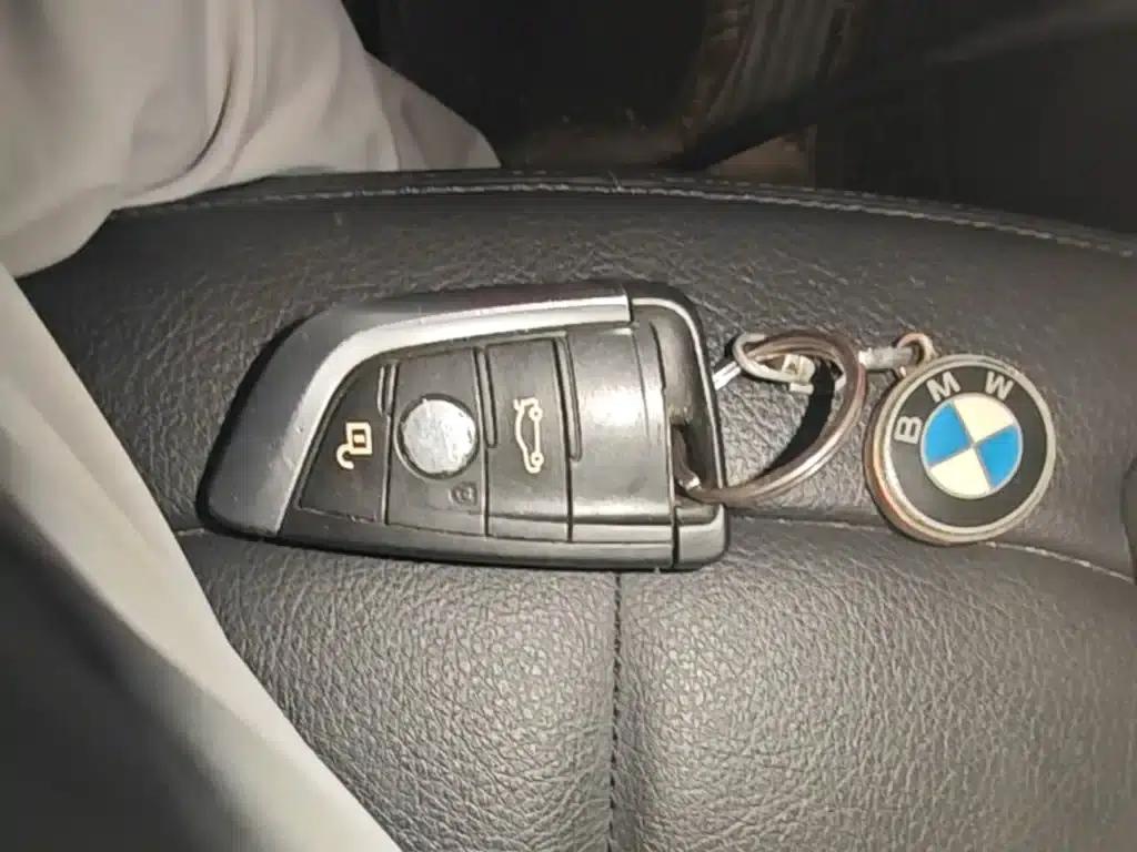 BMW X1 2016 sDrive18Li Premium — миниатюра 9