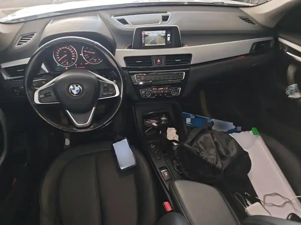 BMW X1 2016 sDrive18Li Premium — миниатюра 10