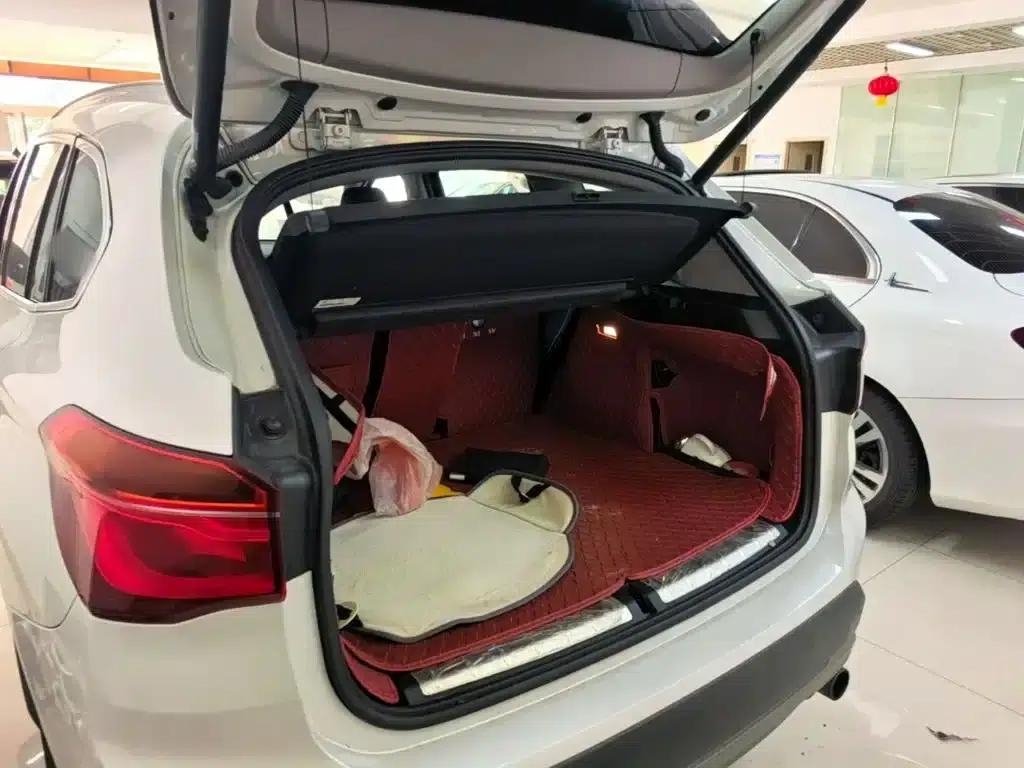 BMW X1 2018 sDrive20Li Leading Edition — миниатюра 19
