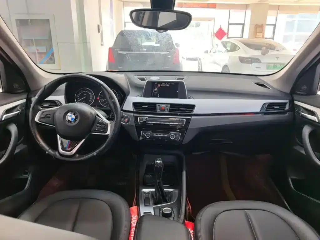 BMW X1 2018 sDrive20Li Leading Edition — миниатюра 10
