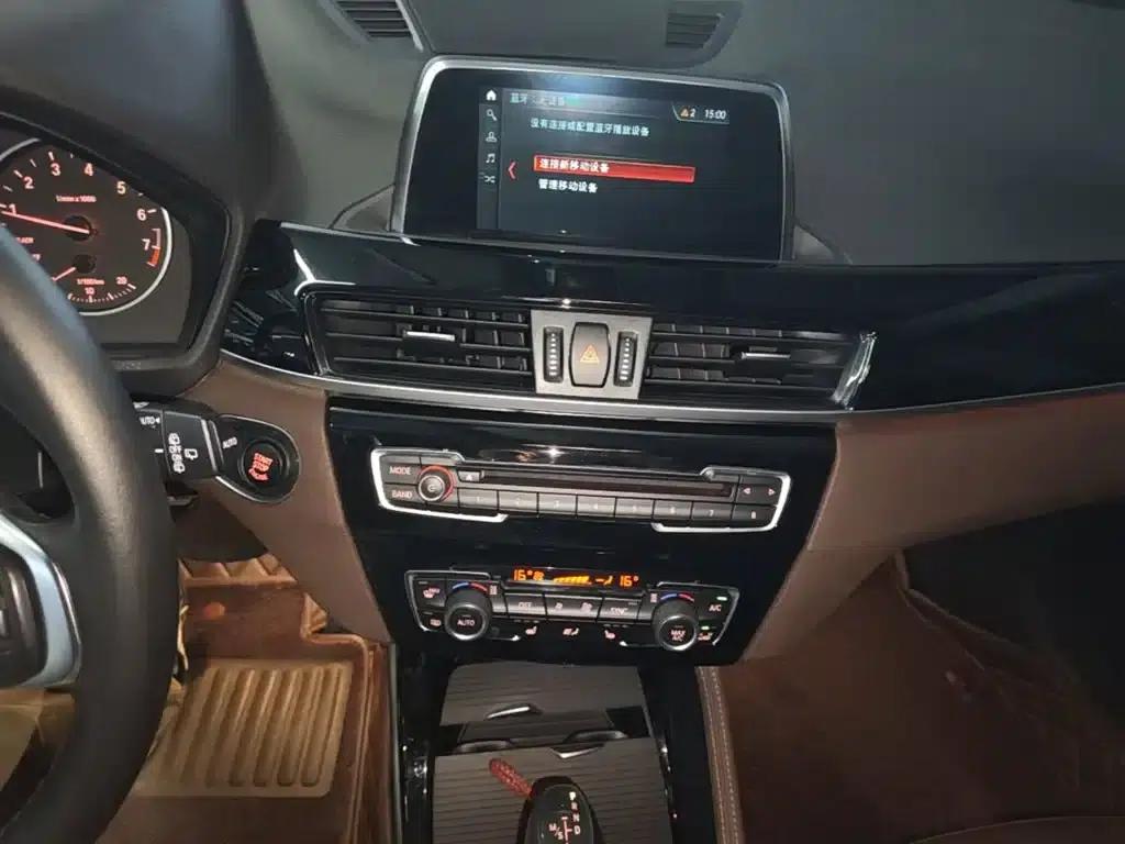 BMW X1 2018 xDrive20Li Premium — миниатюра 13