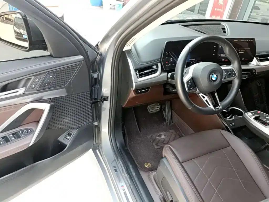 BMW X1 2023 sDrive25Li M Sport Package — миниатюра 16