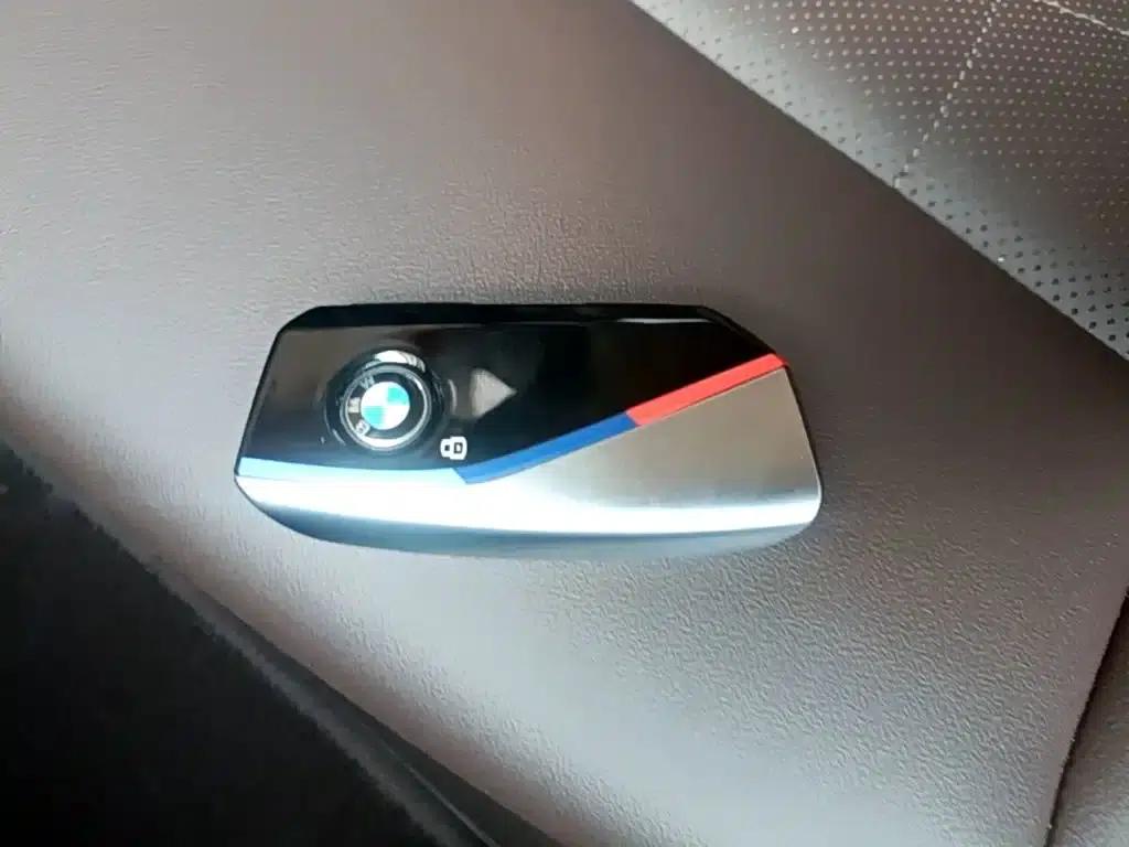 BMW X1 2023 sDrive25Li M Sport Package — миниатюра 9