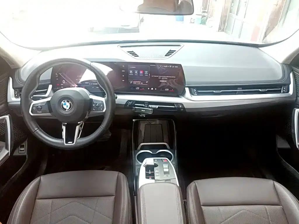 BMW X1 2023 sDrive25Li M Sport Package — миниатюра 10