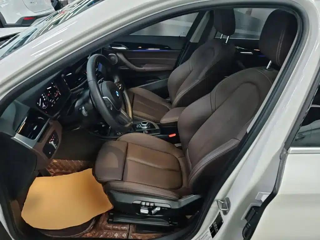 BMW X1 2021 sDrive25Li Leading Edition — миниатюра 15