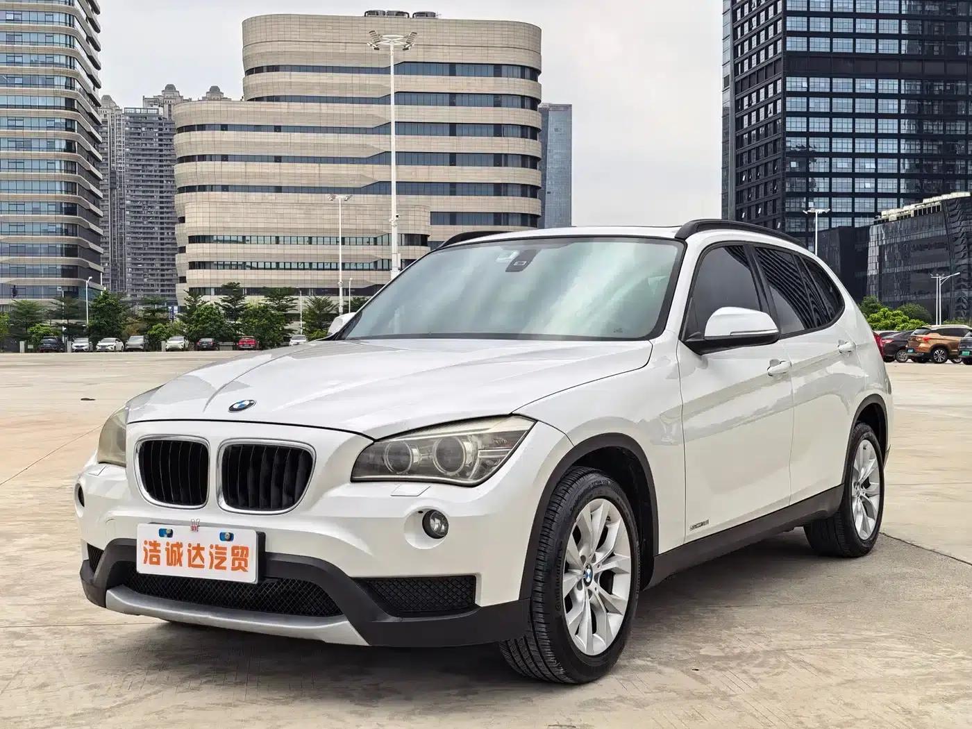 2012 BMW X1 Imported sDrive18i Luxury Model — миниатюра 1