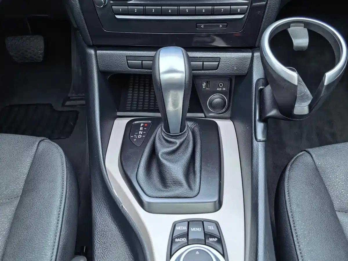 2012 BMW X1 Imported sDrive18i Luxury Model — миниатюра 12